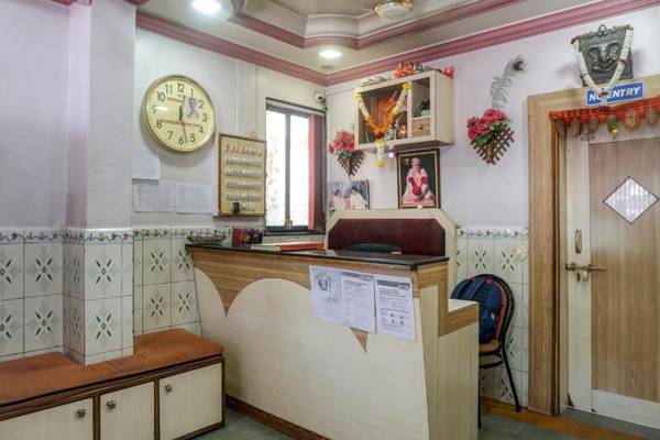 SPOT ON 79168 Akshay Lodge