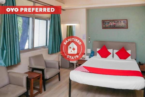 OYO Collection O 80421 Hotel Pearl