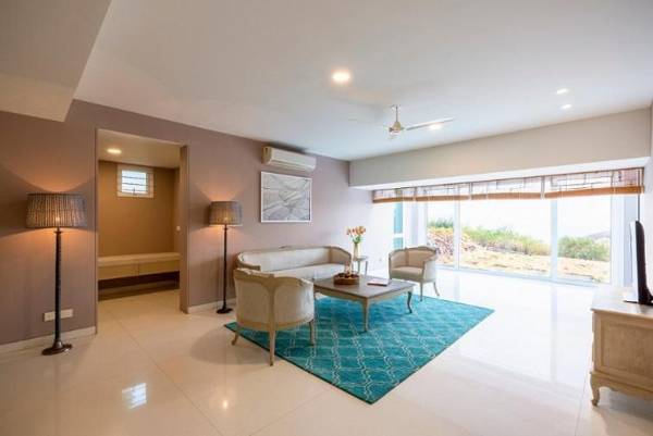 amã Stays & Trails Cliffs Edge Sangrun Khadakvasla