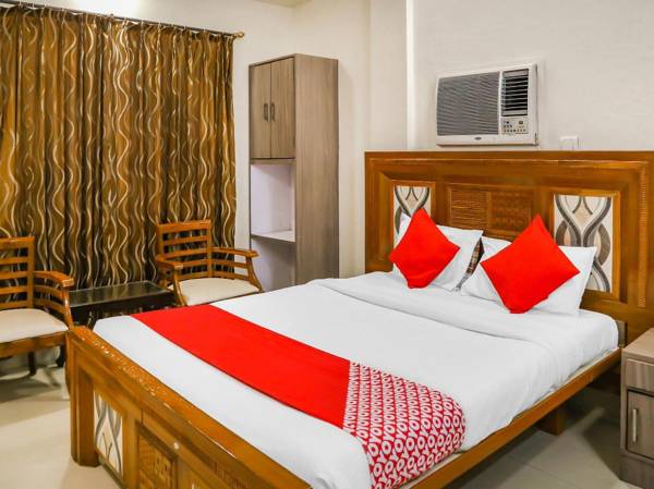 OYO 10678 Hotel Nandanvan