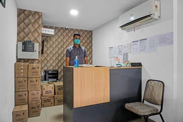 OYO Flagship 84826 Hotel Silver Key