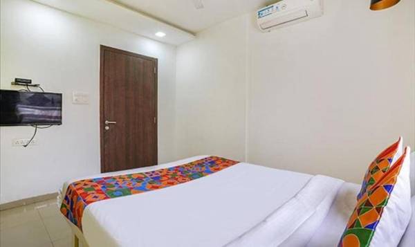 FabHotel Felicita Pride Inn