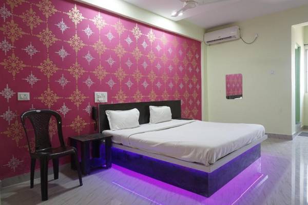 OYO 86266 Hotel Golden Lodge