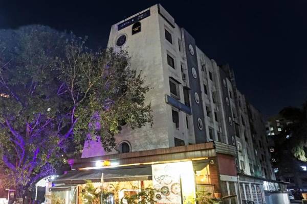 Townhouse OAK Gharonda Residency