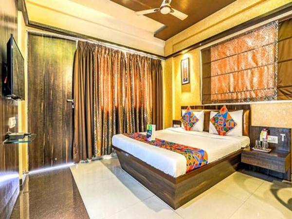 FabHotel Regal Inn