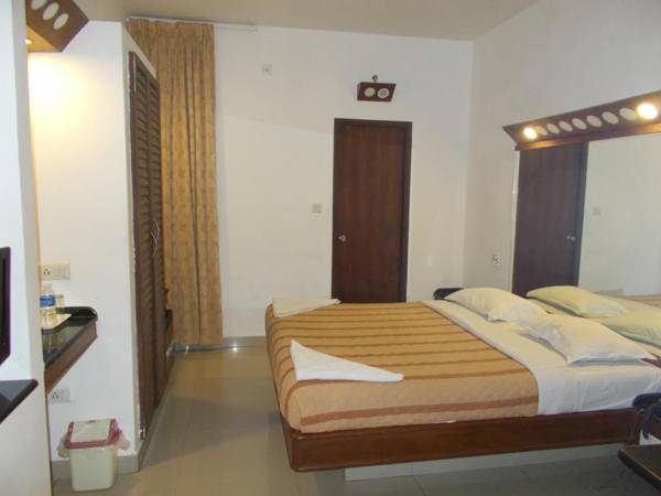 Lotus Comfort - A Pondy Hotel