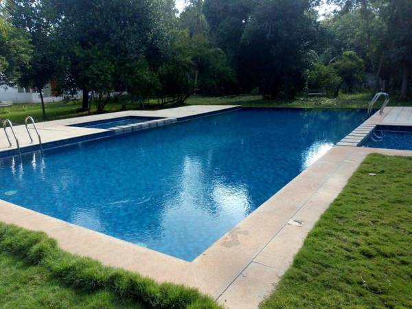 Nature Breeze Resort