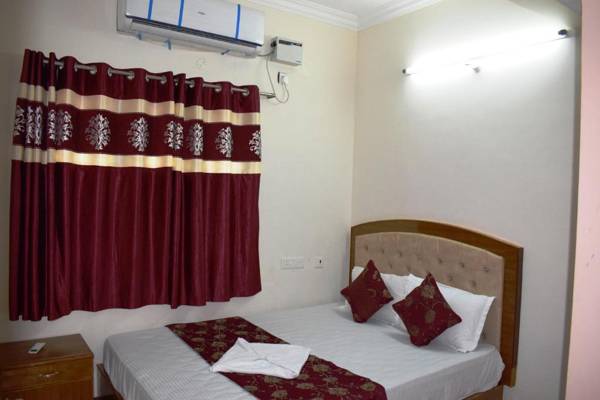 White Tulip Residency