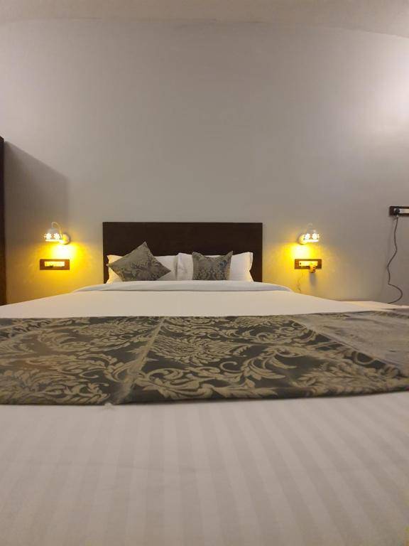 Le Supreme Inn (the lap of luxury)