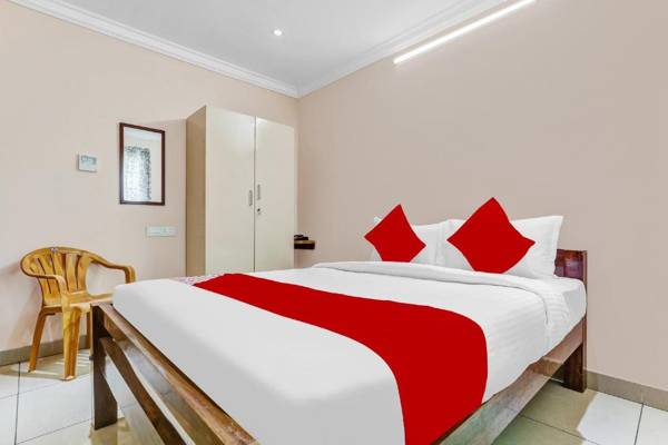 OYO Flagship 87055 Pn Samy Inn