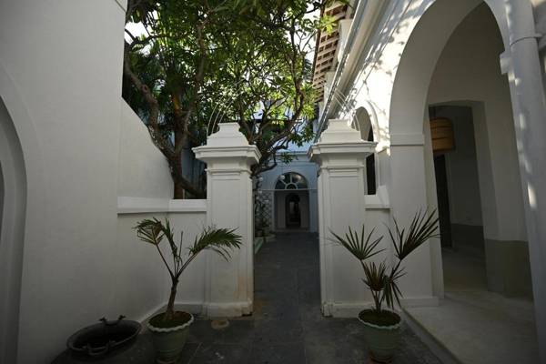 La Cedille - French Heritage House