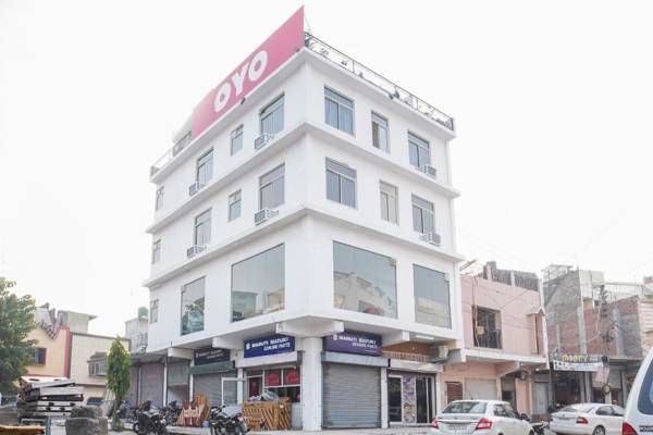OYO 62368 Hotel Pearl Inn