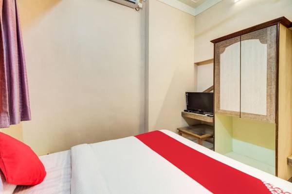 OYO Flagship 48565 Friends Nest