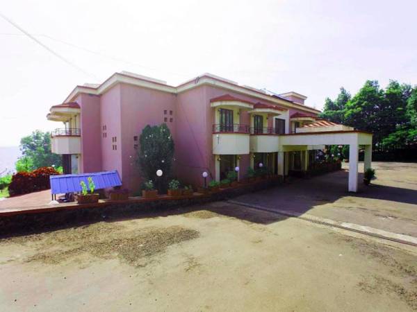The Dhanhills - a valley view hotel in panchgani