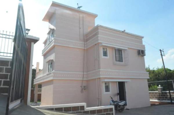 3 Bhk Villa With Swimming pool In Panchgani