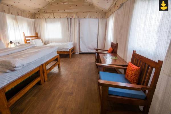 LivingStone Riverside Camping Bir