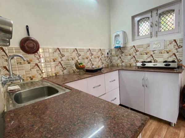 Tim Tim's Cottage Bir