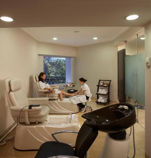 Hotel The Royal Plaza