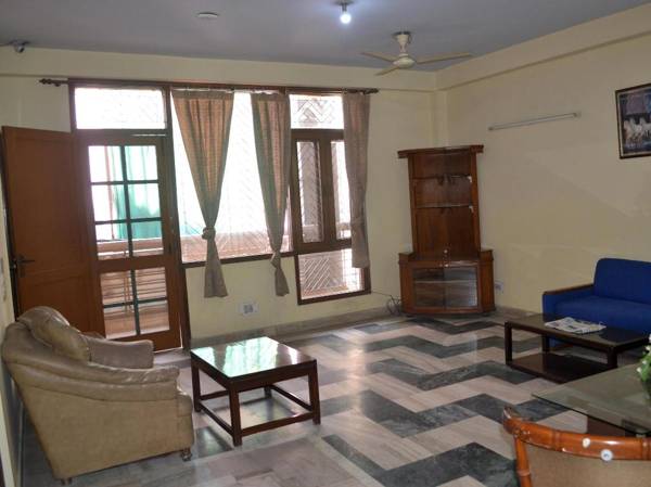 Airport Hotel Sunrise Blue