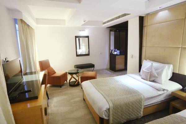 Venizia Sarovar Portico