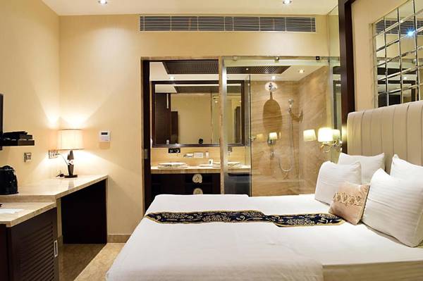 Hotel Emperor Palms 2Min walk from Karol Bagh metro station