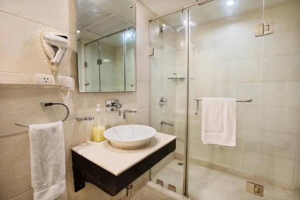 Rockland Hotel C.R Park