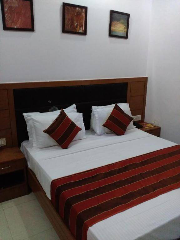 Hotel Sarthak Palace