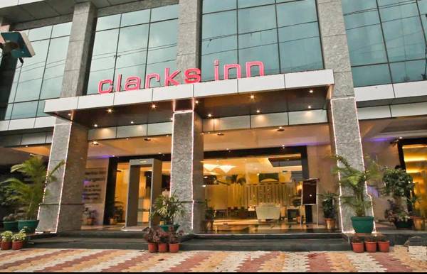 Hotel DS Clarks Inn Gurgaon