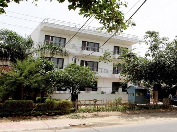 Hollyhocks Residency