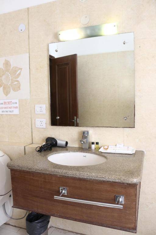 FabHotel Goodwill GK 1