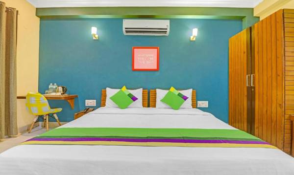 Treebo Trend Silver Star