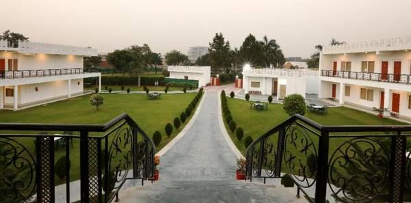 Aapno Ghar Resort