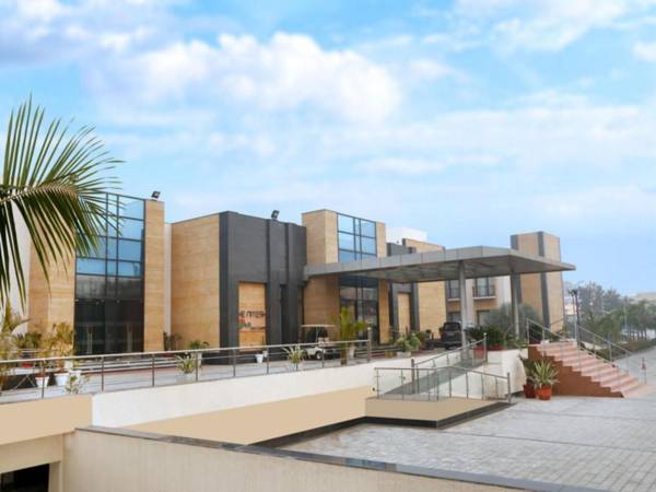 Grand Notting Hills Hotel And Resorts