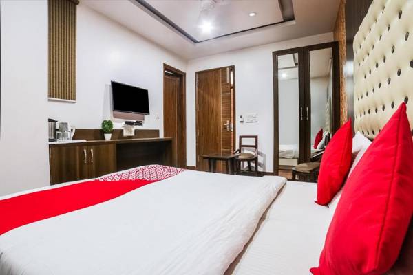 OYO 471 Sehej Continental