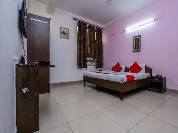 OYO 457 Hotel Mittal Residency