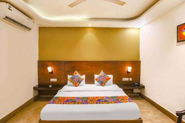 FabExpress Under Bridge