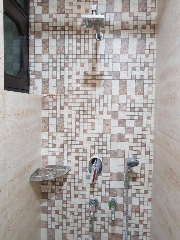 Entire World Class Apartment near Metro Station