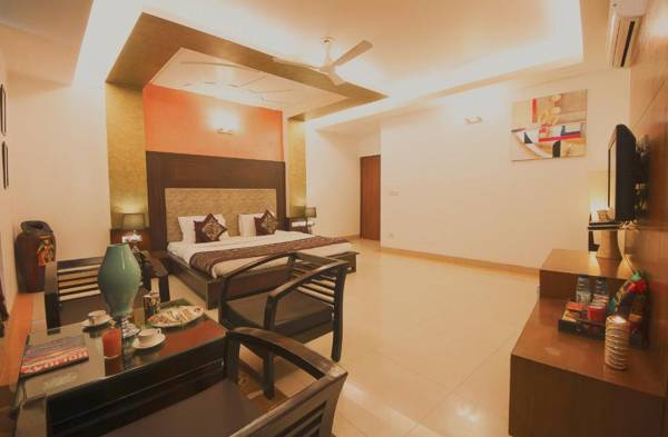 Hotel Delhi 37 Near - Delhi Airport