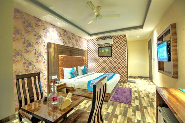 Hotel Smart Palace - Near Delhi Airport