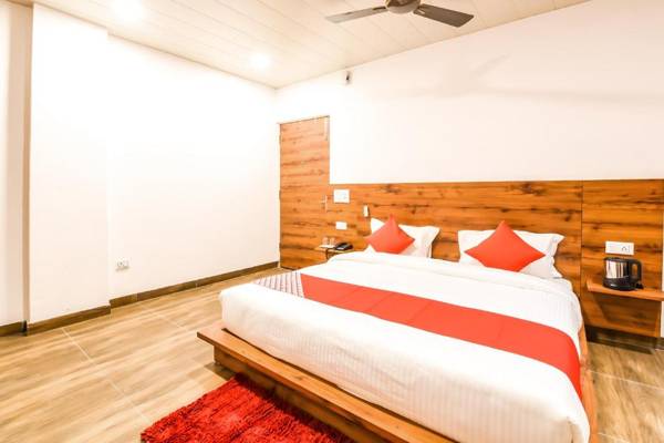 CAPITAL O 19133 Oak Tree