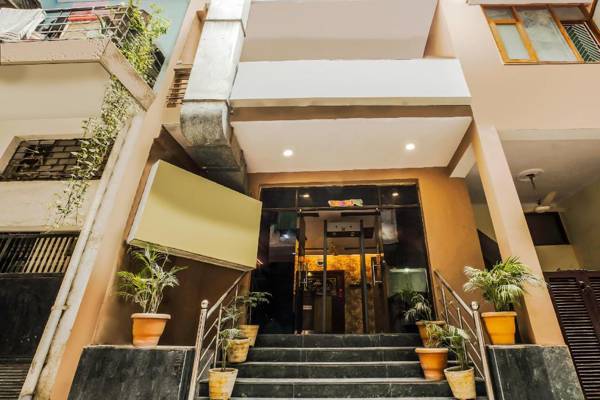 OYO 22533 Hotel Sunrise Blue