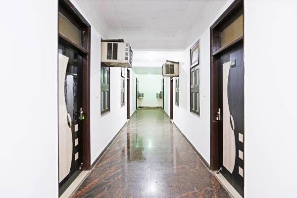 Capital O 29375 Hotel Rainbow Villa