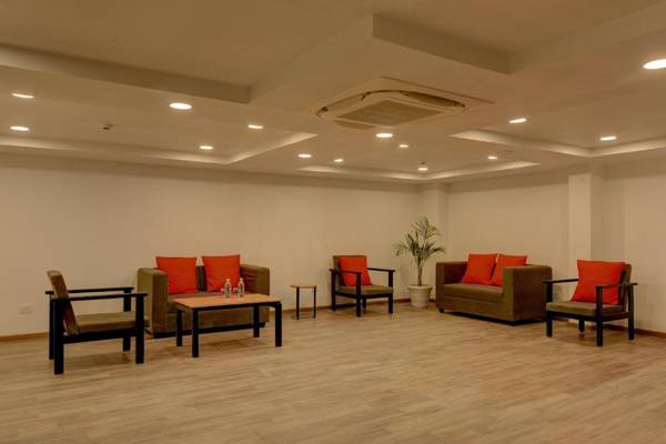 OYO Townhouse 117 Punjabi Bagh