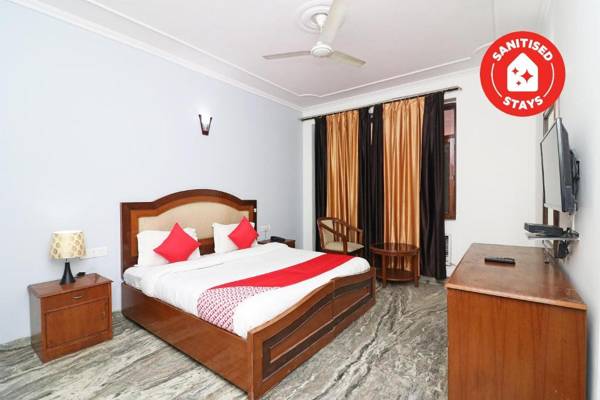 OYO 13843 Moonlight Residency