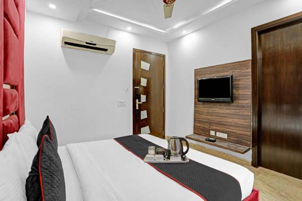 OYO Townhouse 771 Royal Mirage