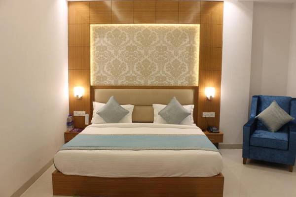 Hotel Trans International - Near Delhi Airport