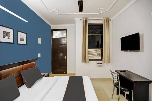 Collection O 75497 Agniv Residency