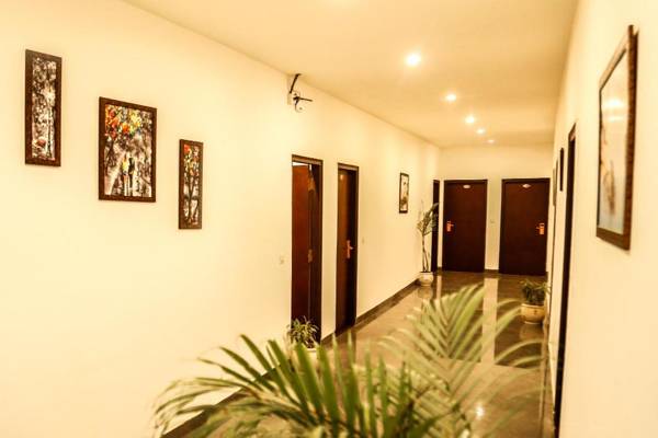 Airport Hotel Tashree