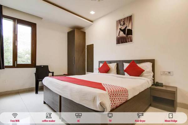 OYO Flagship 39600 Sathguru Residency