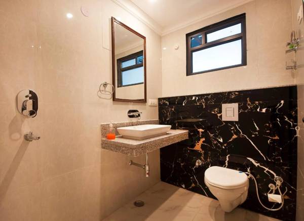 Hotel Almora Near Delhi Airport